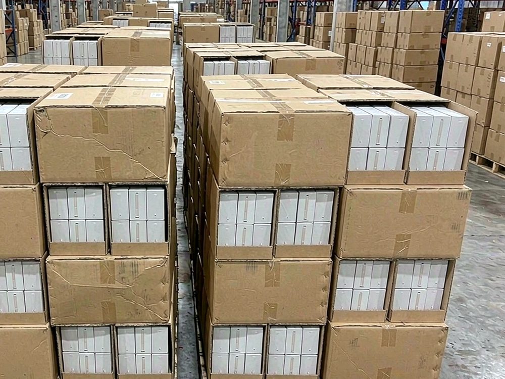 B2B Supply of IQOS bundles — premium tier
