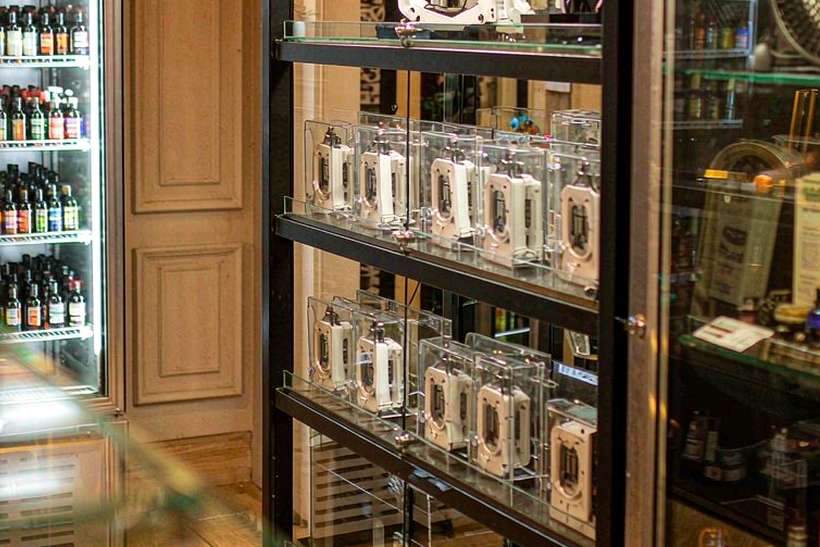 Case Study: IQOS tanks — bulk case