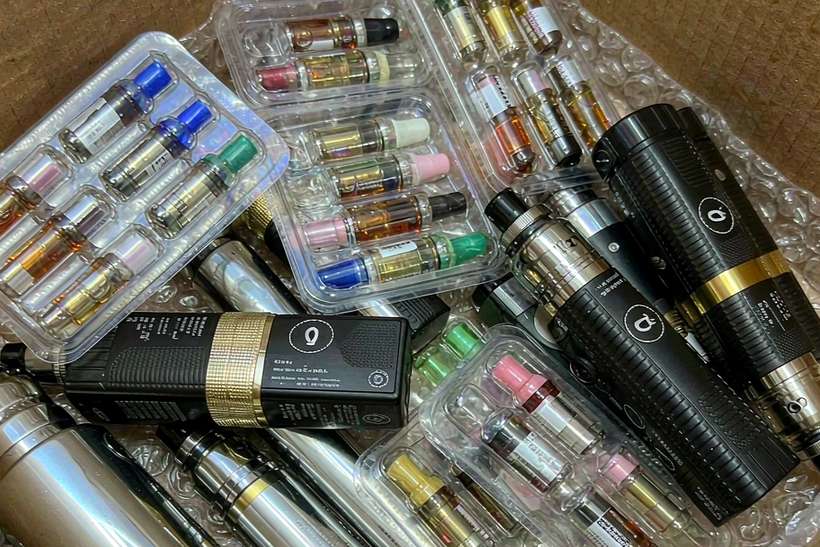 Compliance Notes for IQOS disposables — bulk case