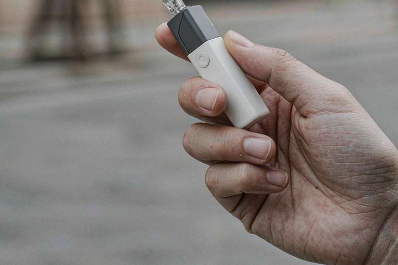 Flavor Catalog of IQOS hardware — limited batch