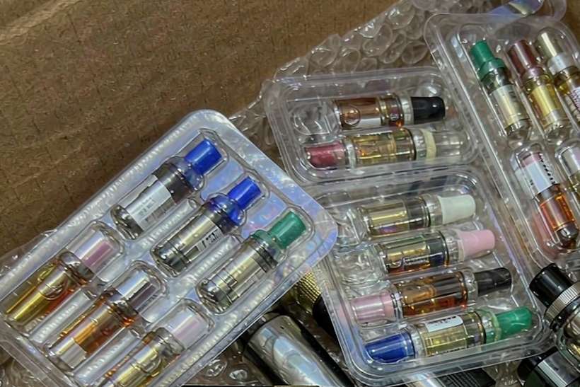 How to Store IQOS tanks — EU stock
