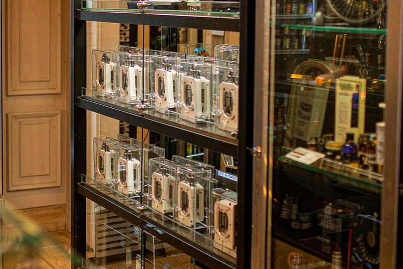 Margins on IQOS bundles — Autumn stock