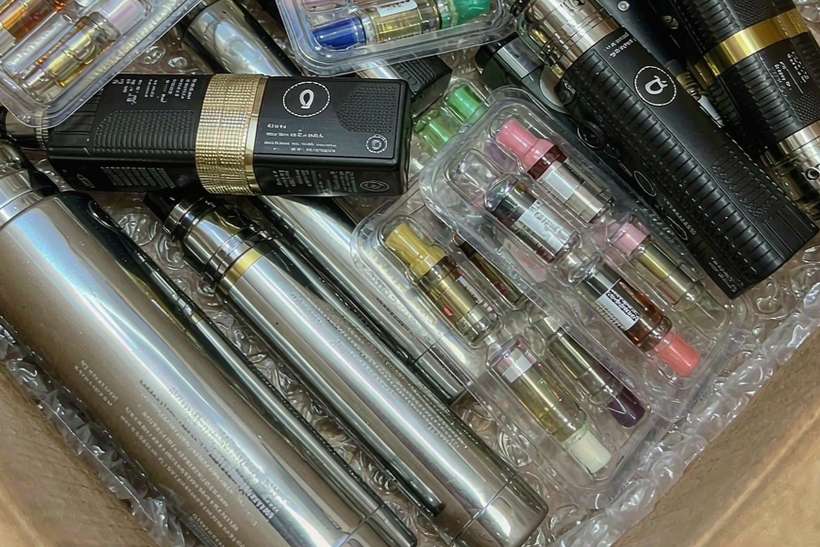 Market Overview of IQOS accessories — bulk case