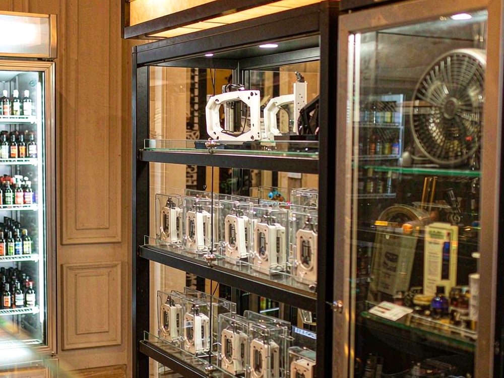 Market Overview of IQOS disposables — premium tier