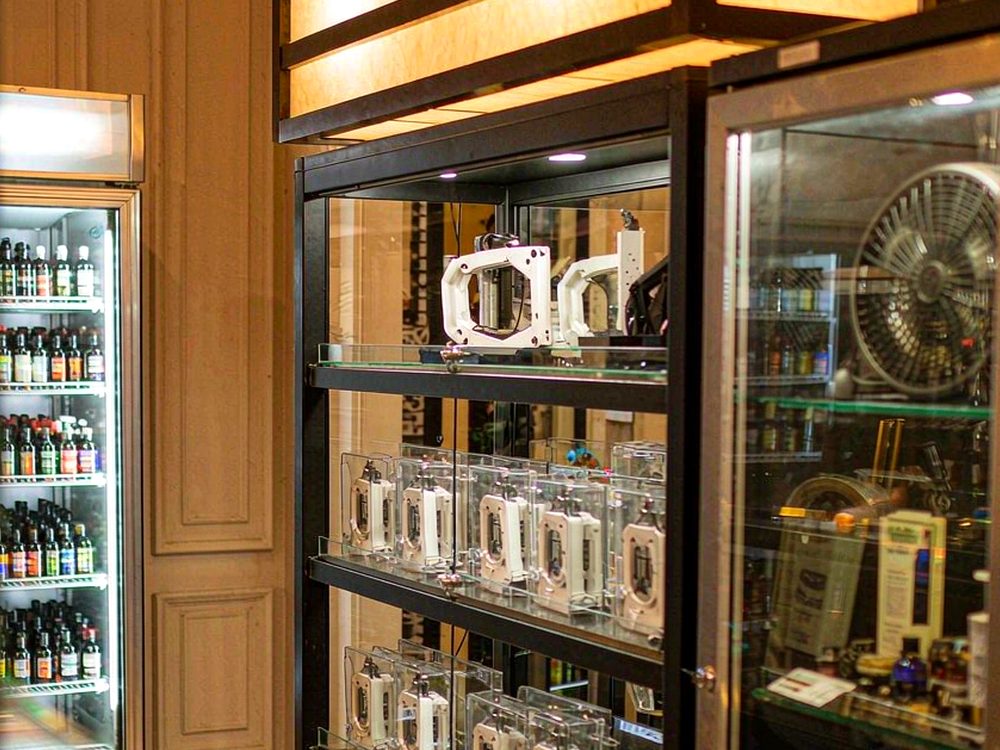 MOQ and Lead Time for IQOS accessories — premium tier