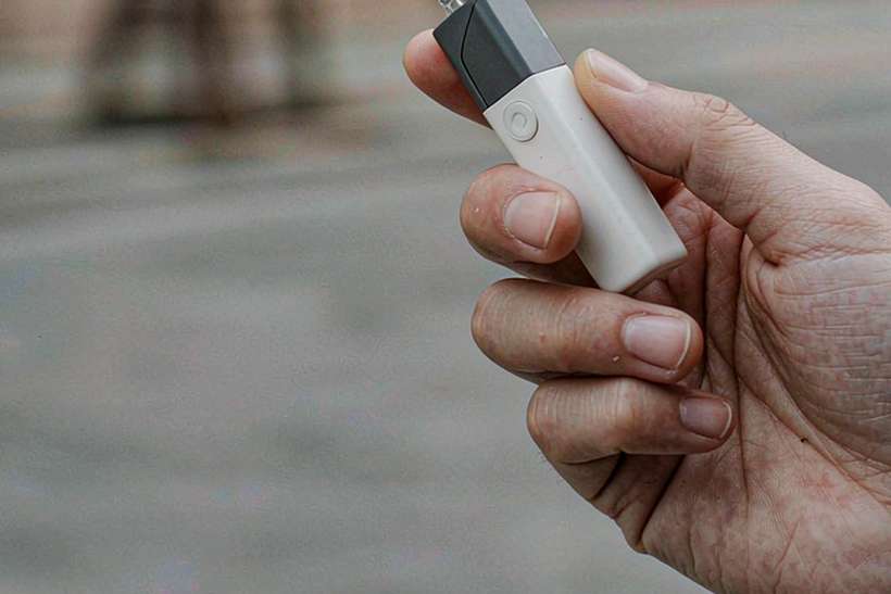 MOQ and Lead Time for IQOS accessories — Spring catalog