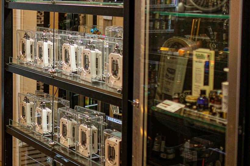 Reseller Guide to IQOS e-liquid — small parcel