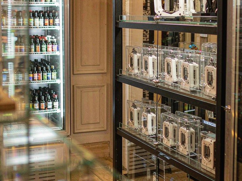 Restocking IQOS hardware — wholesale only
