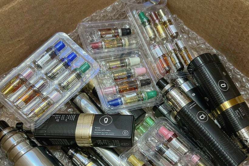 Top Picks of IQOS disposables — small parcel