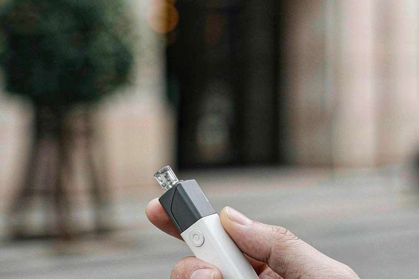 Trend Report on IQOS hardware — container load