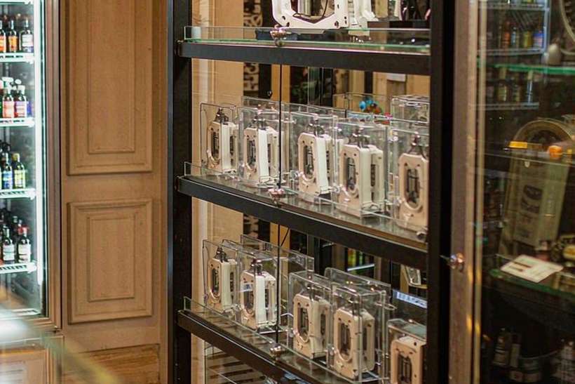 Warehouse Options for IQOS accessories — Middle East