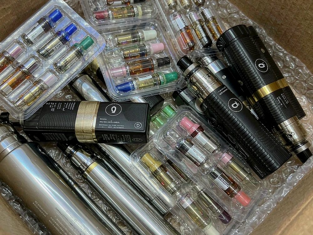 Warranty Notes for IQOS kits — no minimum MOQ